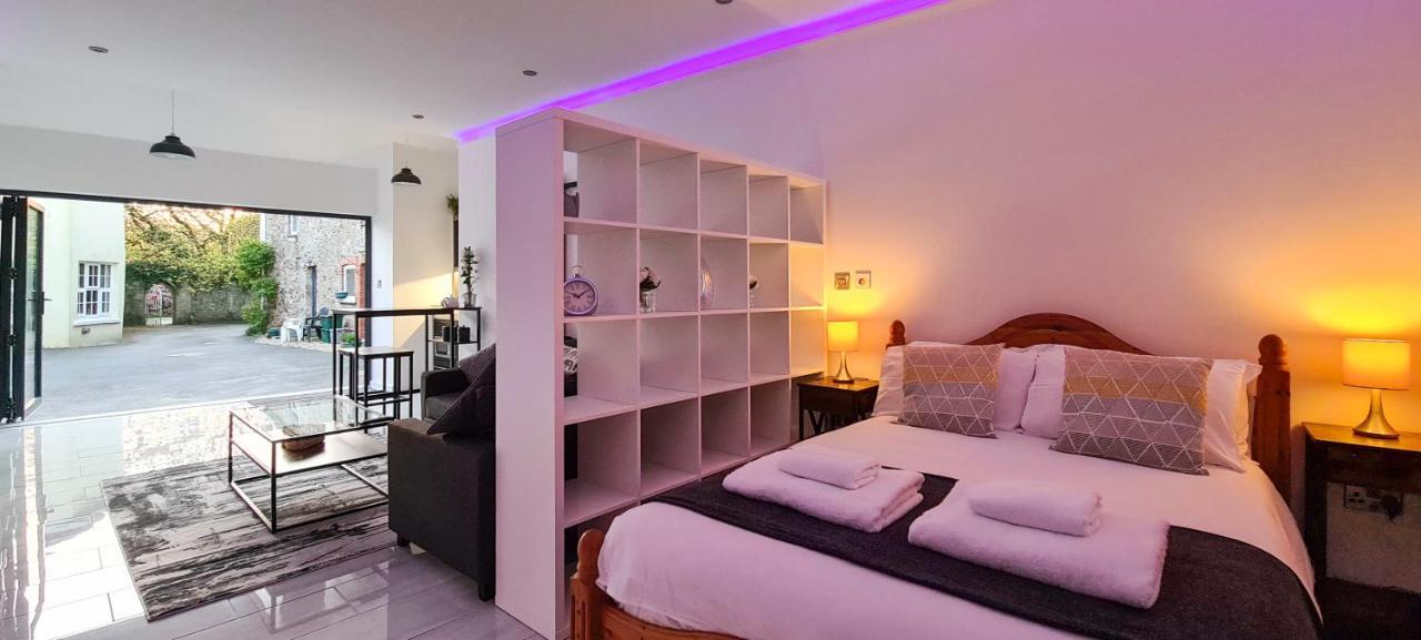 The Studio, Luxury Modern Apartment In The South Hams, Stunning Walks On The Doorstep, A 20 Minute Drive To The Beautiful Sandy Beaches, Quiet Courtyard Setting, Shops, Bars And Restaurants A Short Walk Away! Ivybridge Zewnętrze zdjęcie