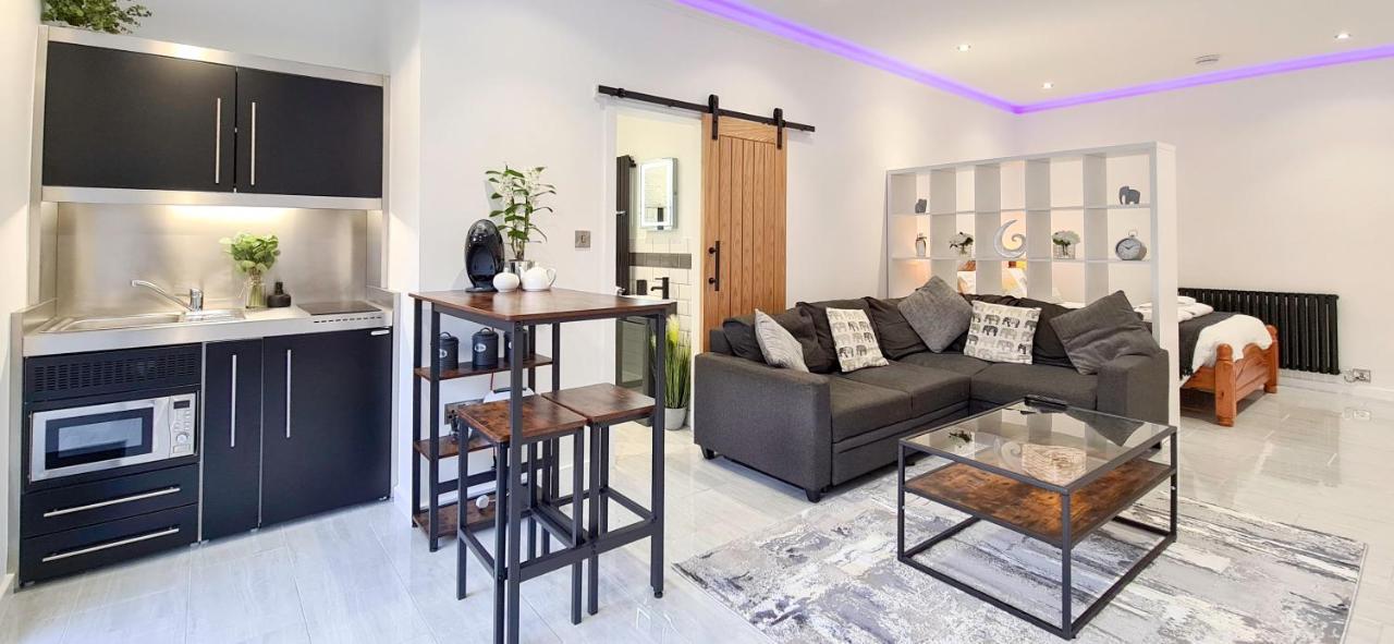 The Studio, Luxury Modern Apartment In The South Hams, Stunning Walks On The Doorstep, A 20 Minute Drive To The Beautiful Sandy Beaches, Quiet Courtyard Setting, Shops, Bars And Restaurants A Short Walk Away! Ivybridge Zewnętrze zdjęcie
