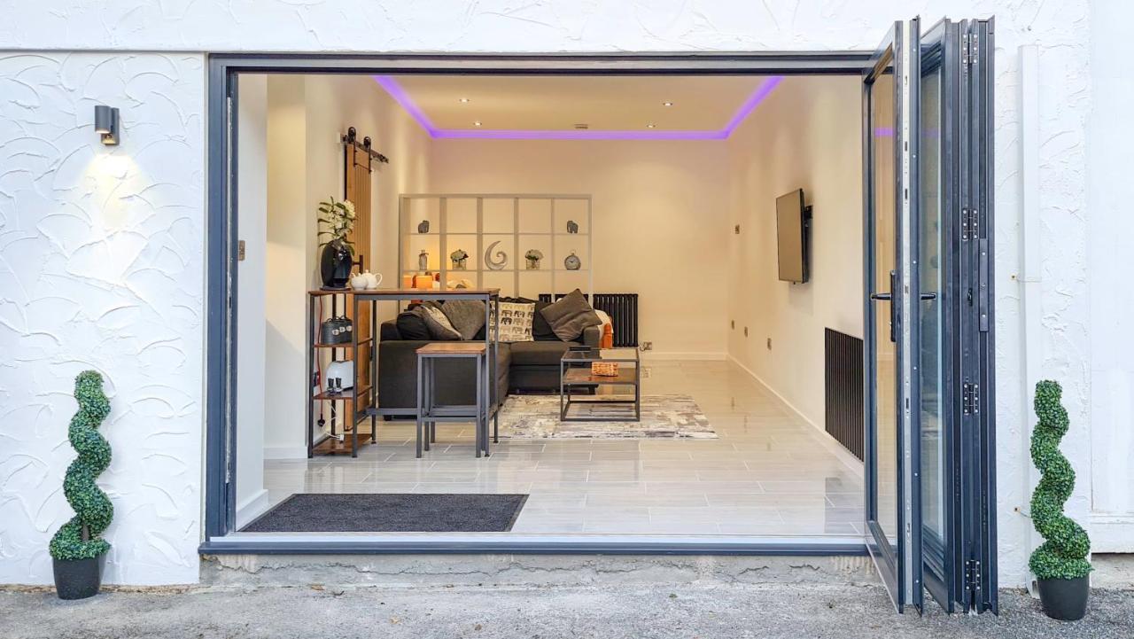 The Studio, Luxury Modern Apartment In The South Hams, Stunning Walks On The Doorstep, A 20 Minute Drive To The Beautiful Sandy Beaches, Quiet Courtyard Setting, Shops, Bars And Restaurants A Short Walk Away! Ivybridge Zewnętrze zdjęcie