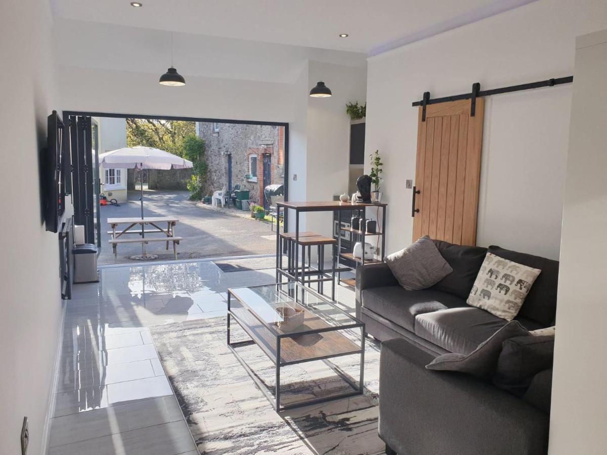 The Studio, Luxury Modern Apartment In The South Hams, Stunning Walks On The Doorstep, A 20 Minute Drive To The Beautiful Sandy Beaches, Quiet Courtyard Setting, Shops, Bars And Restaurants A Short Walk Away! Ivybridge Zewnętrze zdjęcie